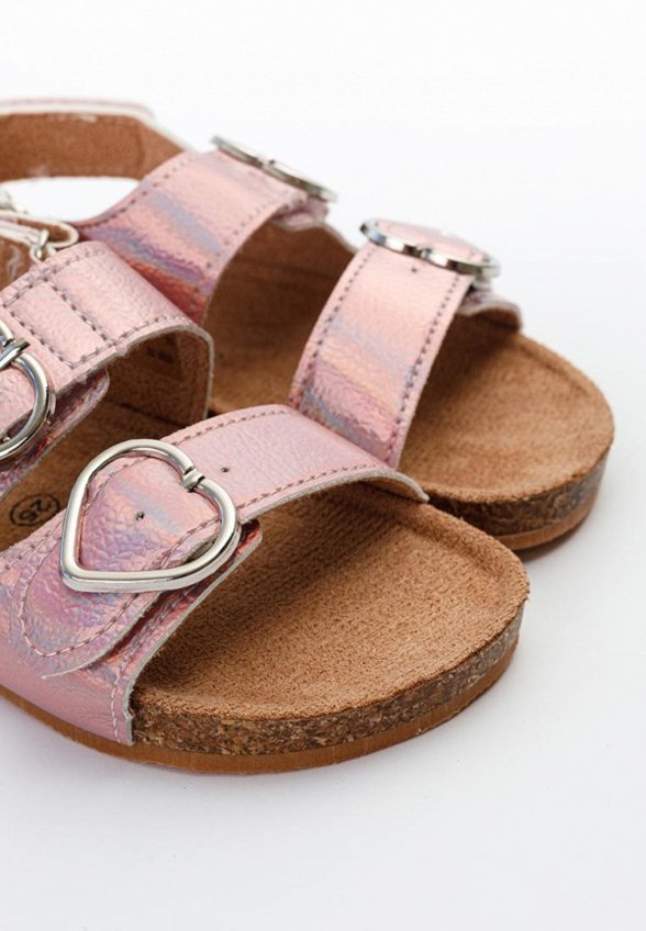 Сандалии Tikkago