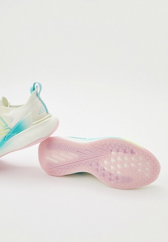 Кроссовки Peak