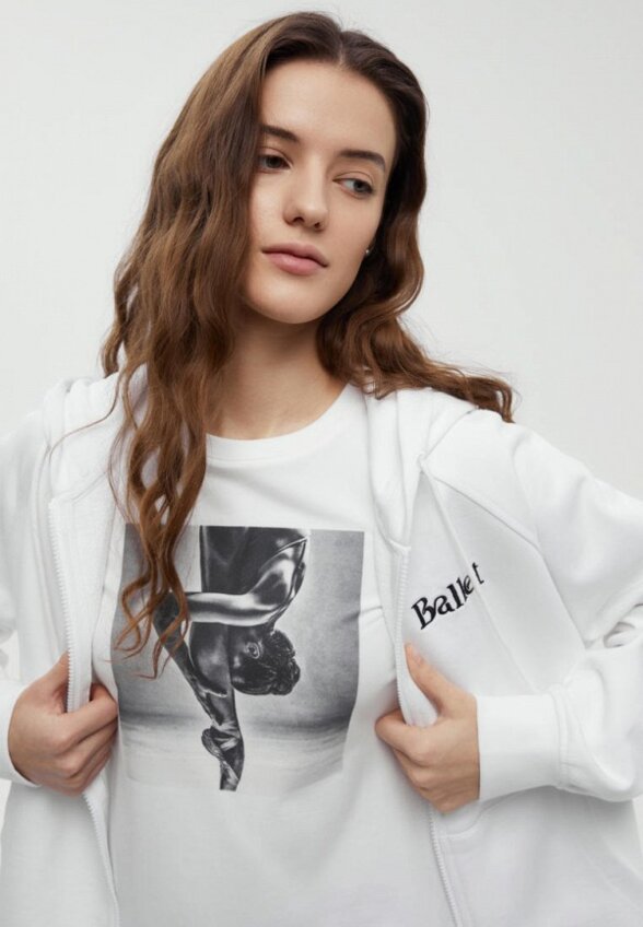 Футболка Finn Flare