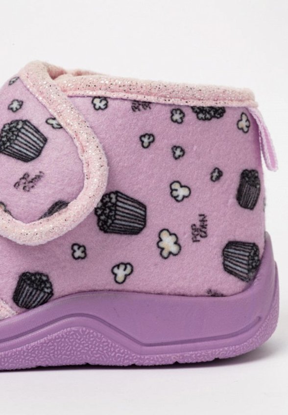 Тапочки Tikkago