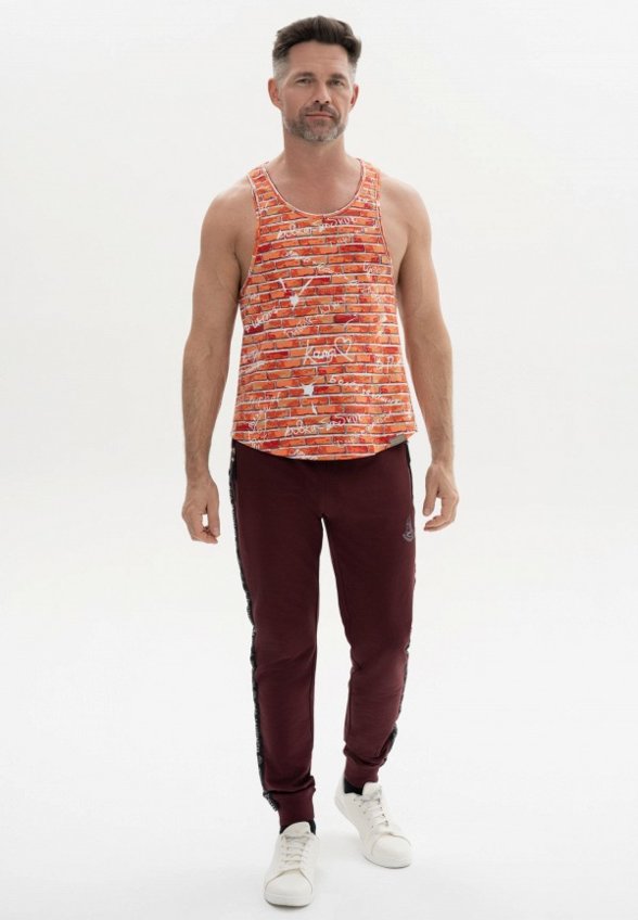 Майка Великоросс