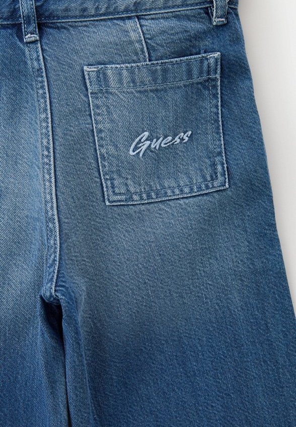 Джинсы Guess