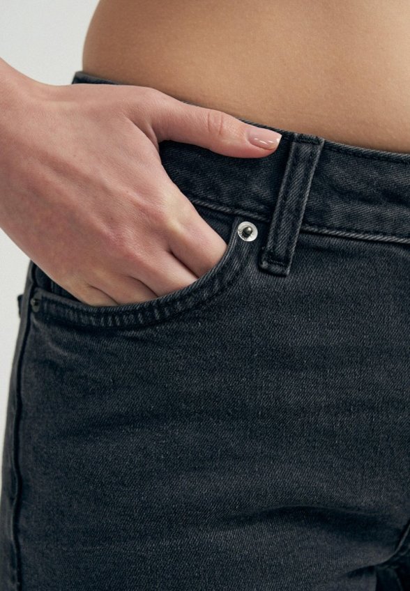 Джинсы Твое