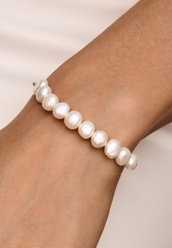 Элегантный браслет с жемчугом и акцентной цепочкой MIESTILO MIE
