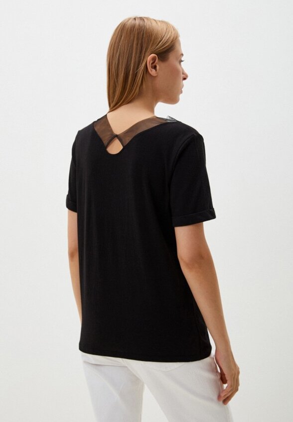 Футболка Colin's