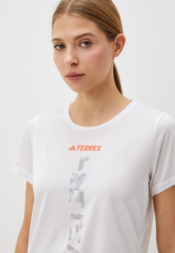 Футболка спортивная adidas