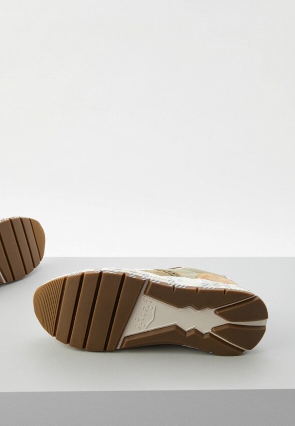 Кроссовки Voile Blanche