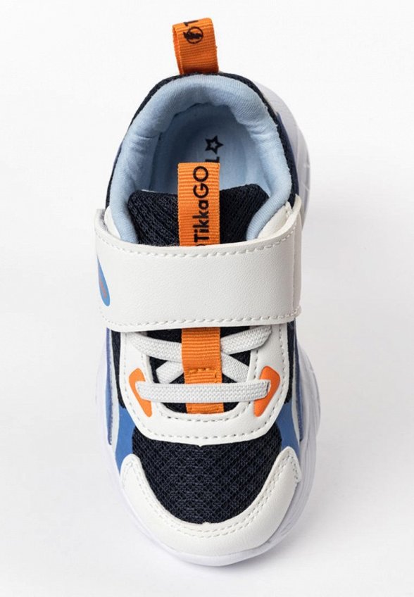 Кроссовки Tikkago