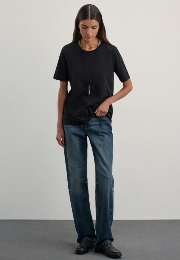 Футболка Zarina