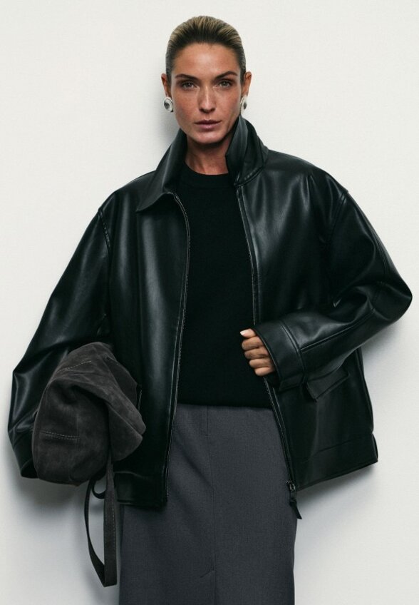 Куртка кожаная Zarina