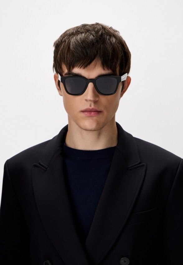 Очки солнцезащитные Prada