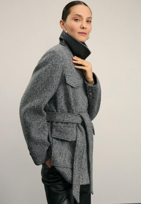 Полупальто Zarina