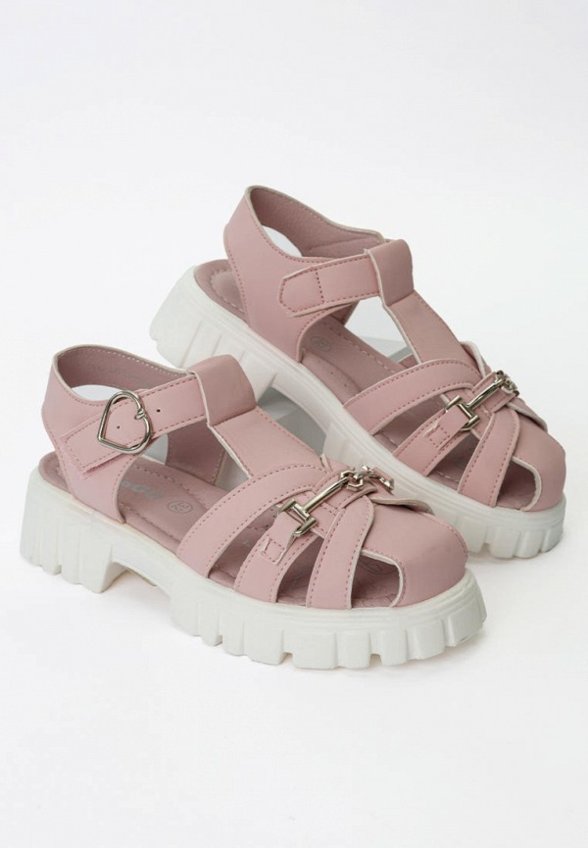 Босоножки Tikkago