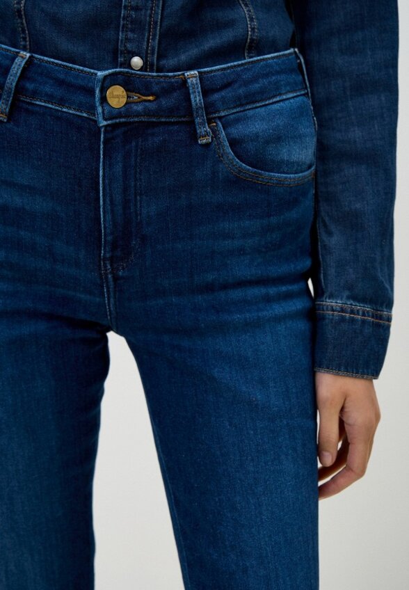 Джинсы Wrangler