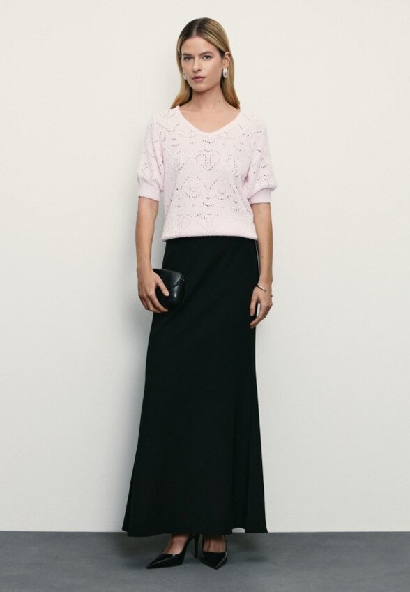 Пуловер Zarina