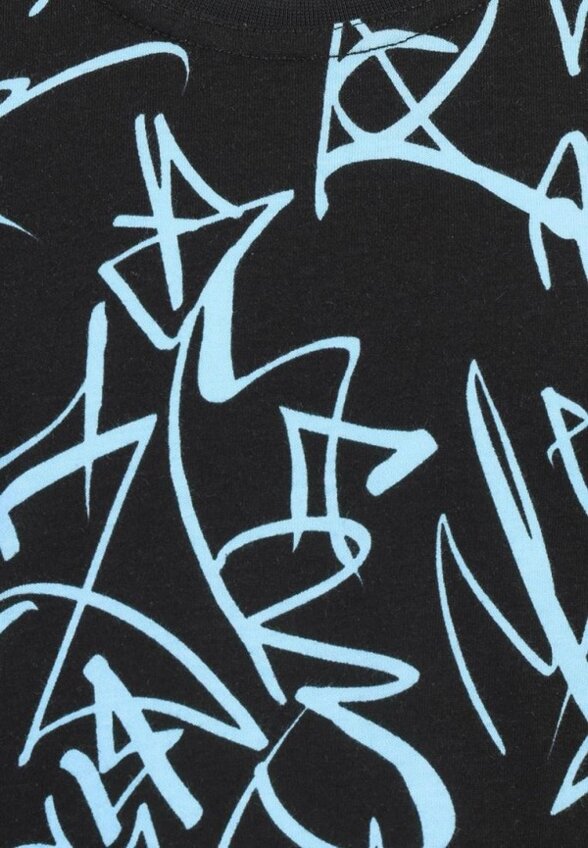 Футболка Апрель