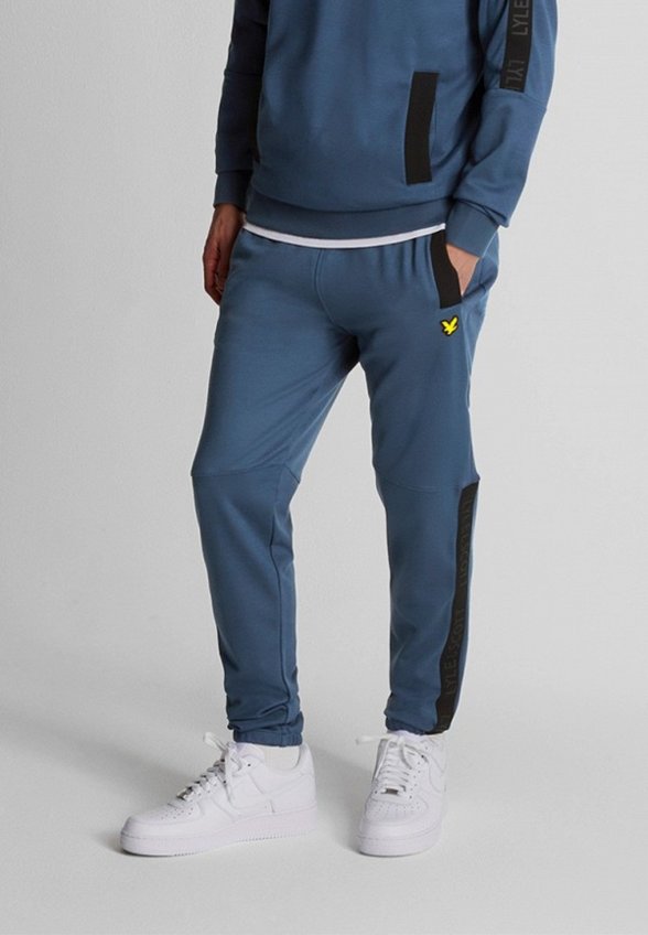 Брюки спортивные Lyle & Scott