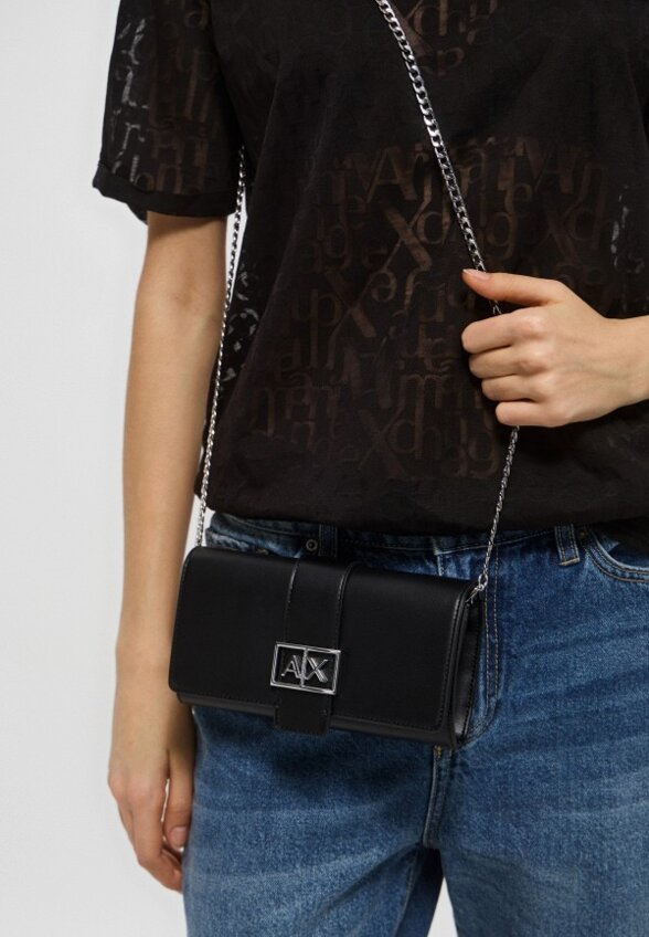 Клатч Armani Exchange