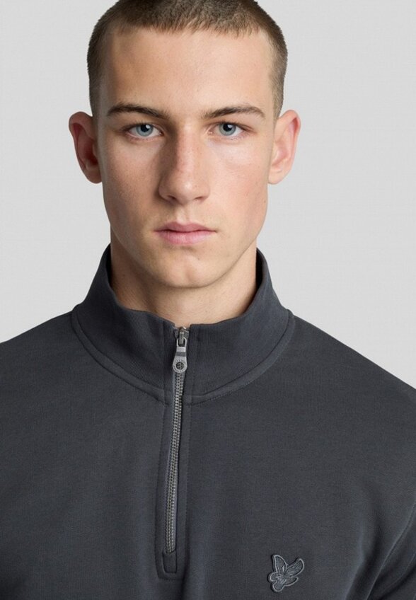 Олимпийка Lyle & Scott