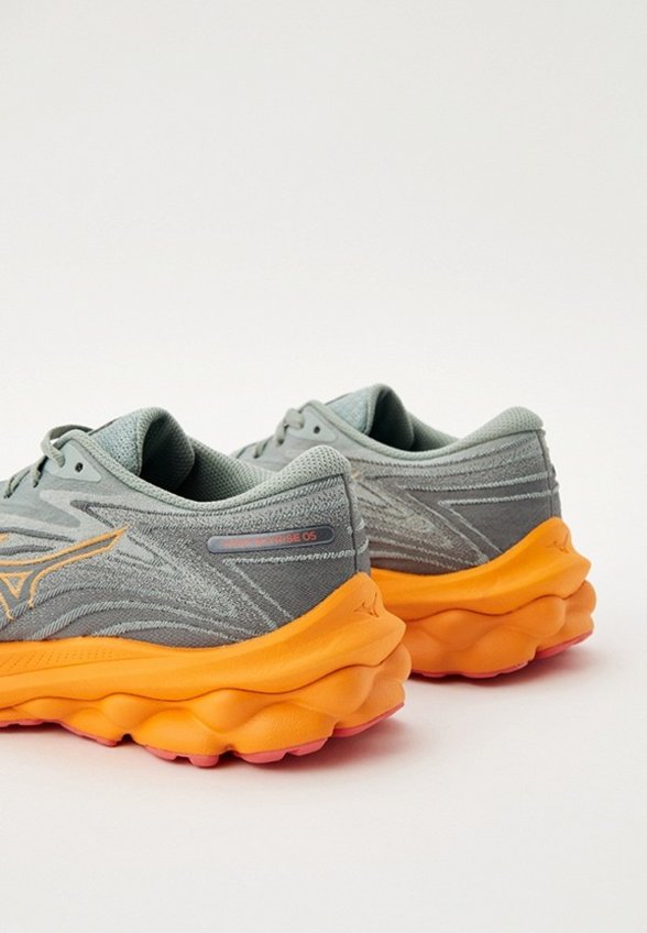 Кроссовки Mizuno
