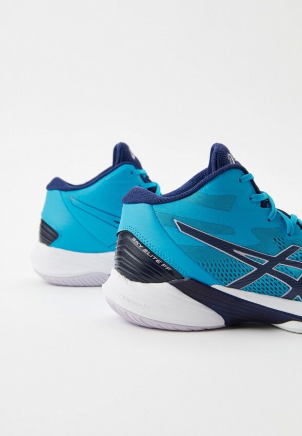 Кроссовки ASICS