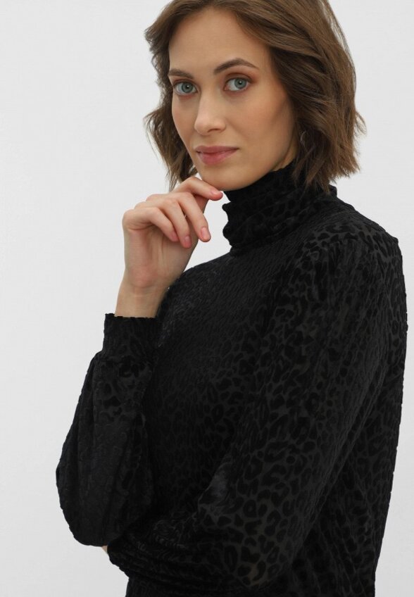 Блуза Lilly Bennet