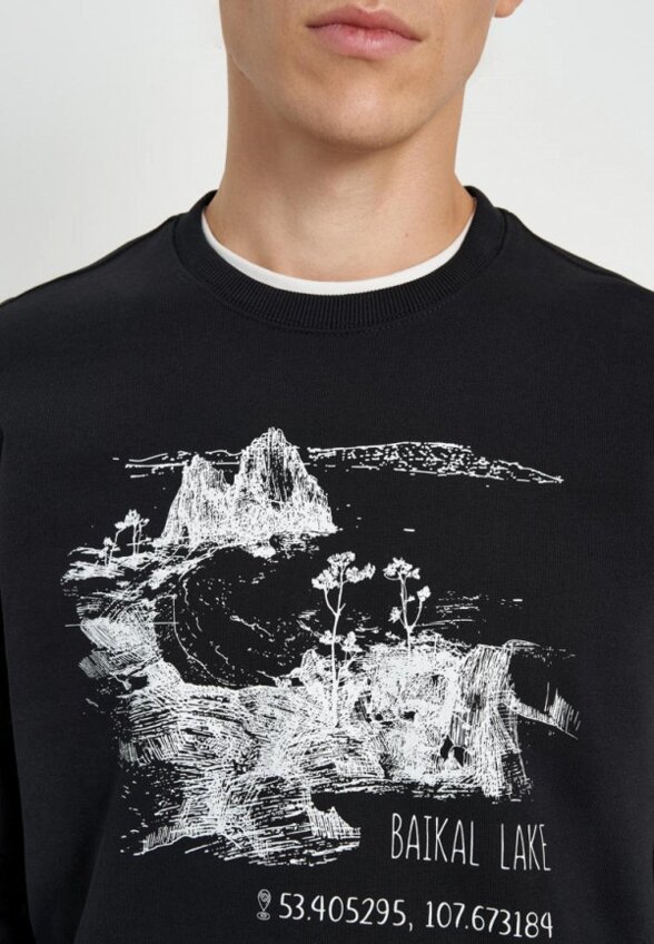 Свитшот Finn Flare