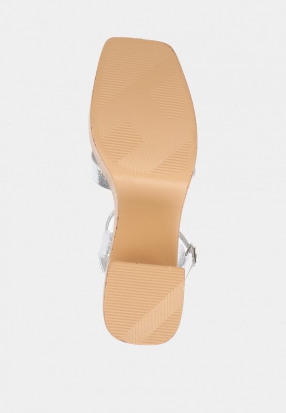 Босоножки Abricot