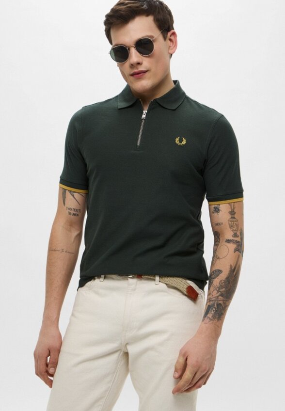 Поло Fred Perry