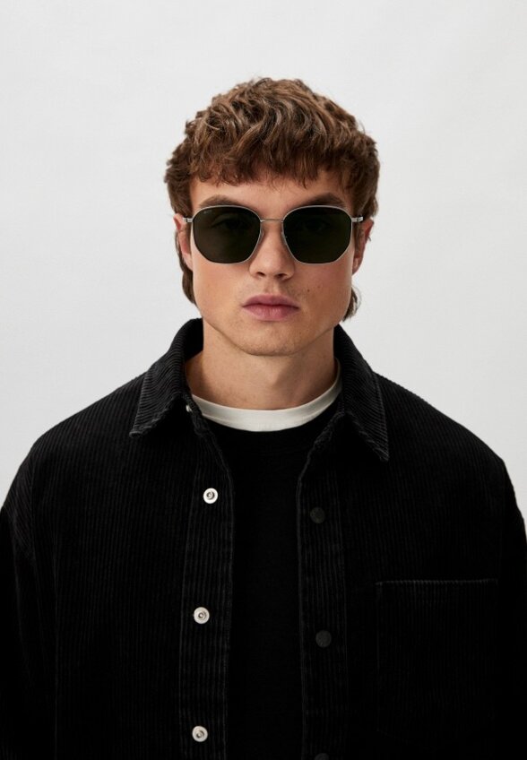 Очки солнцезащитные Boss