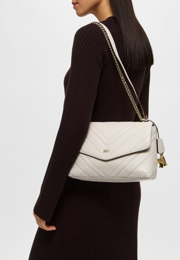 Сумка и брелок DKNY