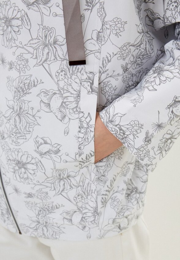 Ветровка Снежная Королева