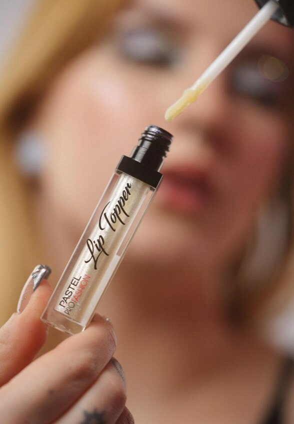 Блеск для губ Pastel