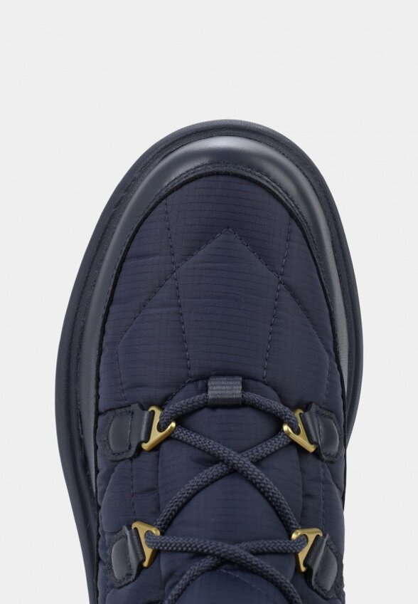 Дутики Helly Hansen