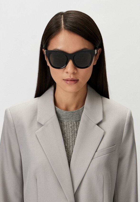 Очки солнцезащитные Burberry