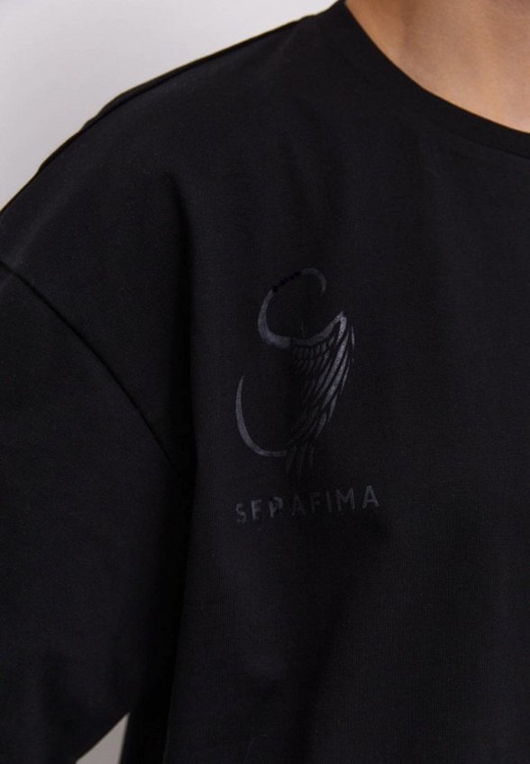 Футболка Serafima