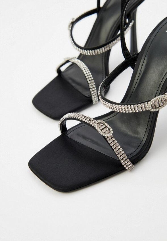 Босоножки Mango