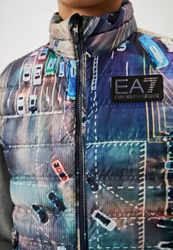 Жилет утепленный EA7