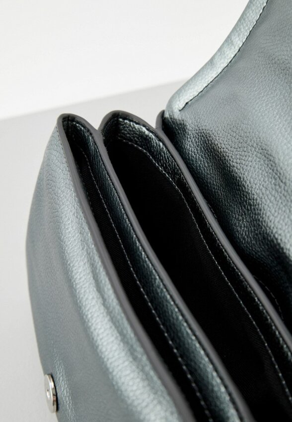 Сумка Karl Lagerfeld