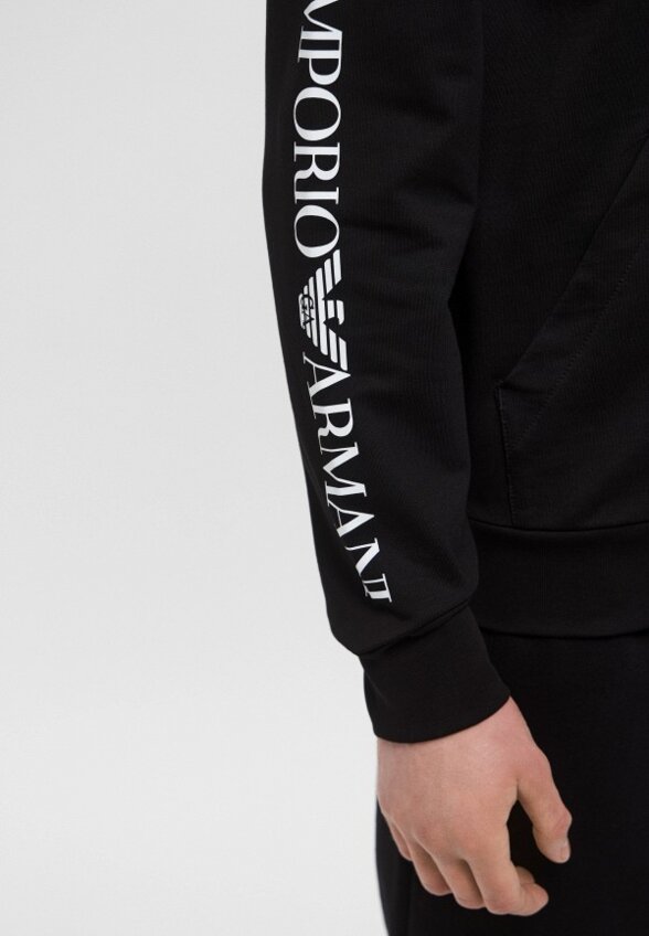 Толстовка EA7