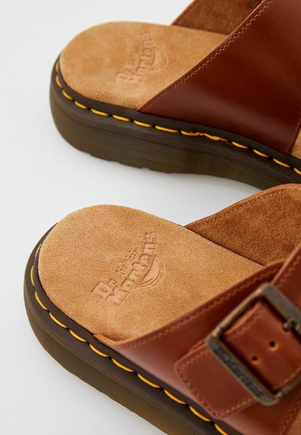 Сабо Dr. Martens
