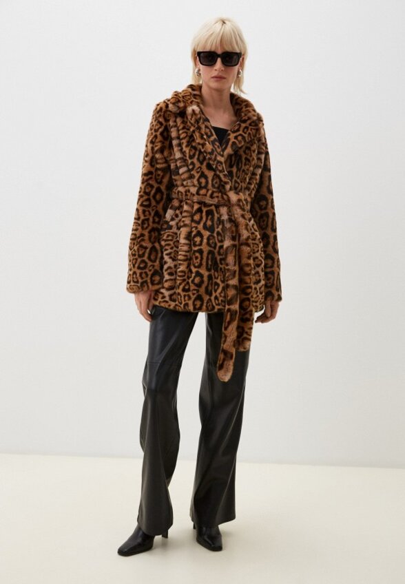 Пальто меховое La Via Estelar