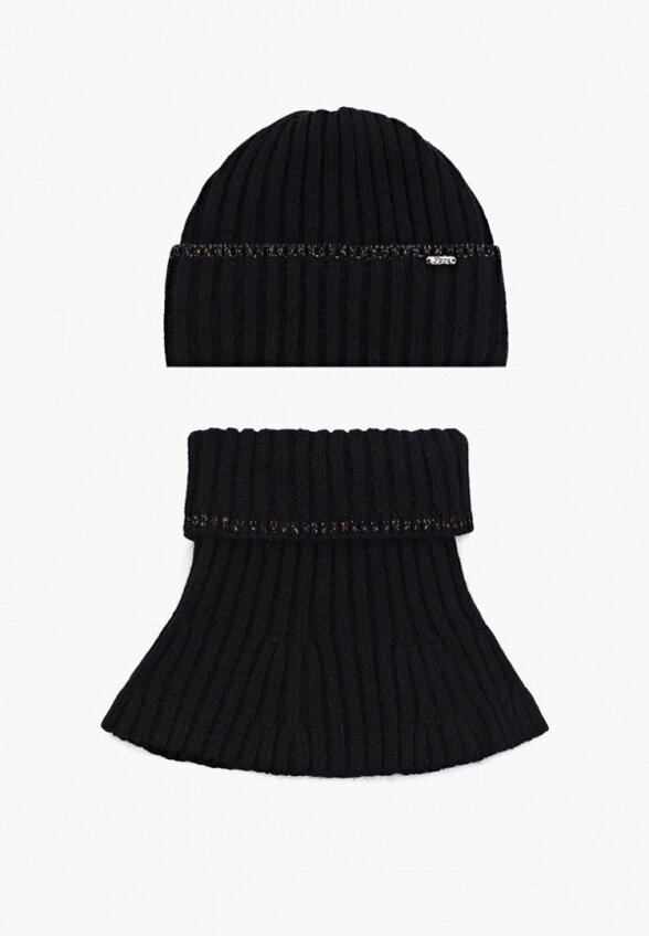 Шапка и манишка Ferz