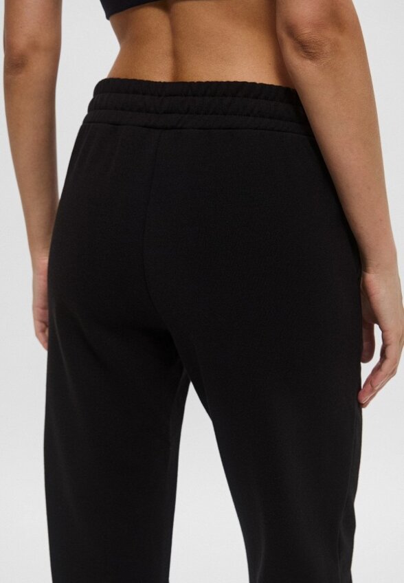 Брюки спортивные EA7