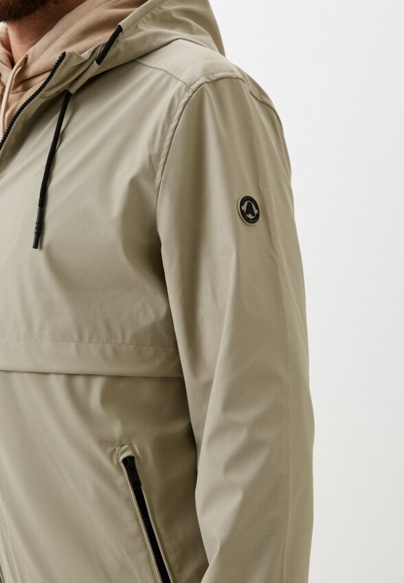 Ветровка LC Waikiki