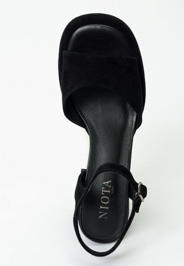 Босоножки Niota Line
