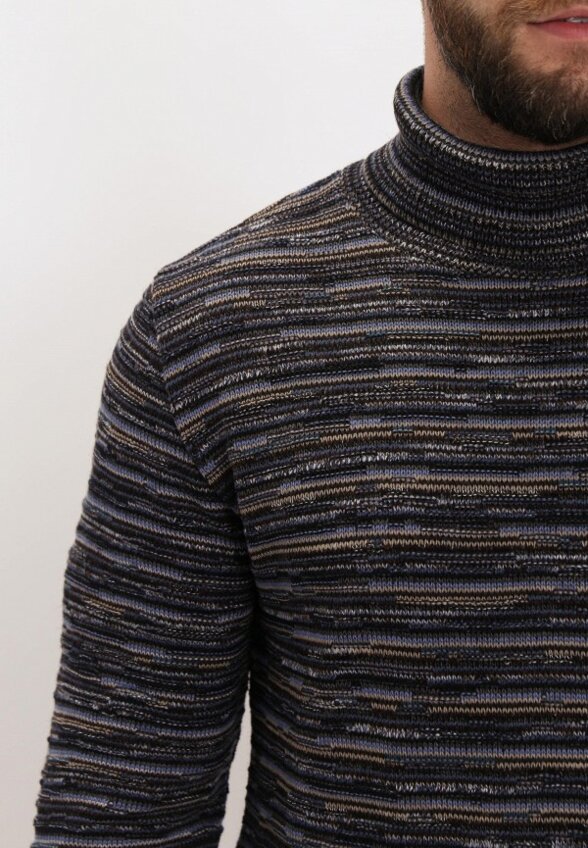 Свитер Стим