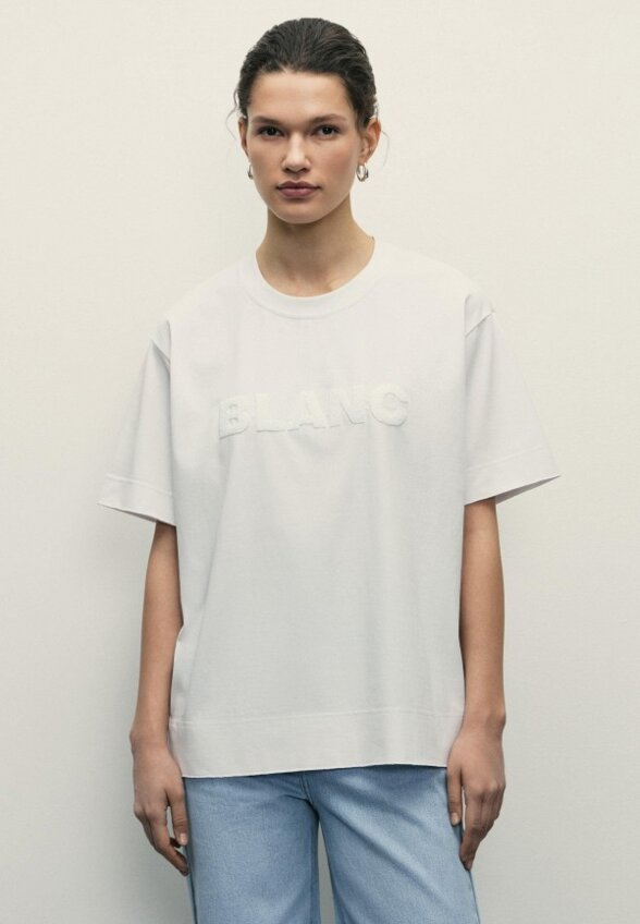 Футболка Zarina