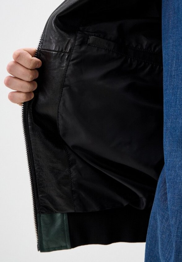 Бомбер Jorg Weber