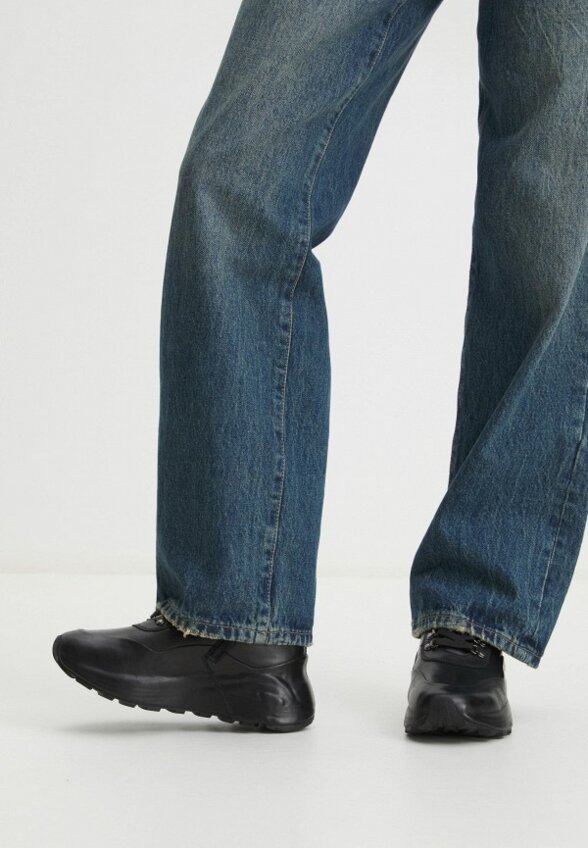 Кроссовки Maison David